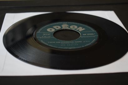 Lot de 2 vinyles
The Beatles
Odeon EMI MO...