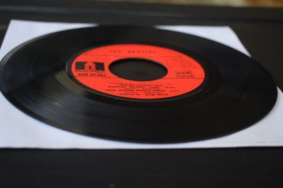 Lot de 2 vinyles
The Beatles
Odeon EMI SMO...