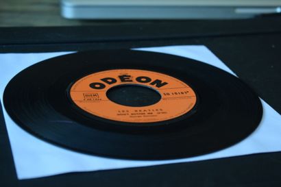 Lot de 2 vinyles
The Beatles
Odeon SO 10107...