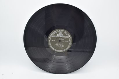 Set of 2 vinyl records
The Beatles Peruvian
Odeon...