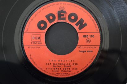 Lot de 2 vinyles
The Beatles
Odeon EMI MEO...