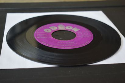 Lot de 2 vinyles
The Beatles
Odeon EMI MO...
