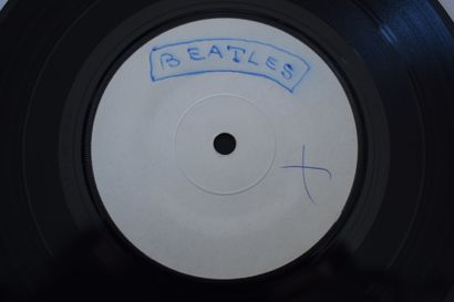 1 vinyle
The Beatles
Odeon EMI MEO 134 
