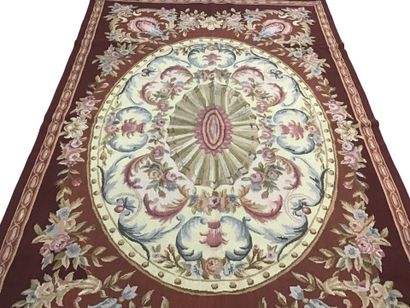 Petit point rug, XXth c.
Petit point rug.
Tobacco...