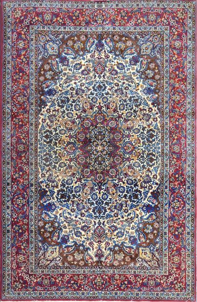 TAPIS ispahan (Iran) circa 1975. 
TAPIS ispahan...