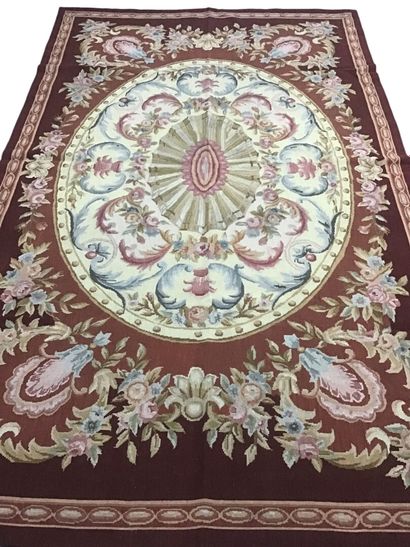Petit point rug, XXth c.
Petit point rug.
Tobacco...