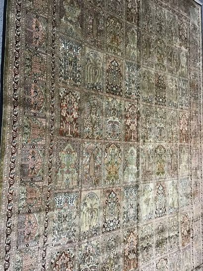 Important and fine silk Cashmere, India,...