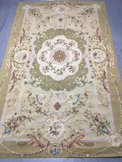 Aubusson style rug, XXth c.
Aubusson-style...