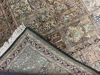 Important and fine silk Cashmere, India,...