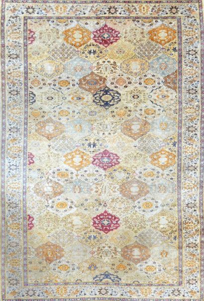 Large and fine Caesarea RUG (Asia Minor,...