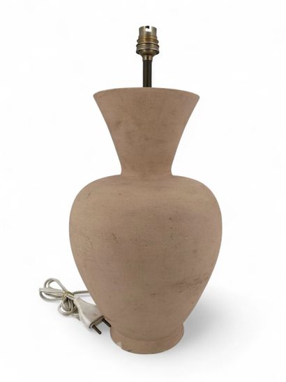 KERAMOS, 
SEVRES
Lampe à corps balustre et...