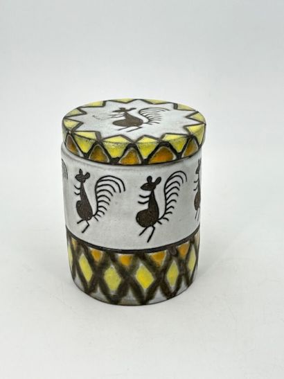 VALLAURIS
Ceramic service including: two...