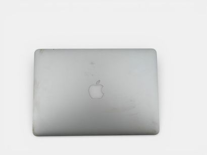 Réunion de matériel informatique comprenant...