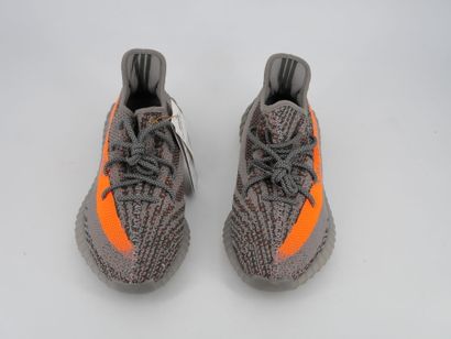 YEEZY BOOST made by ADIDAS
Paire de sneakers,...