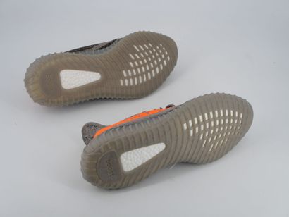 YEEZY BOOST made by ADIDAS
Paire de sneakers,...