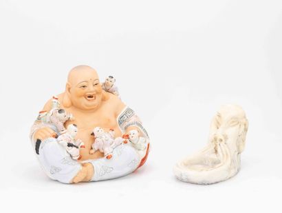 Chine, XXe siècle
Bouddha rieur en porcelaine.
20...
