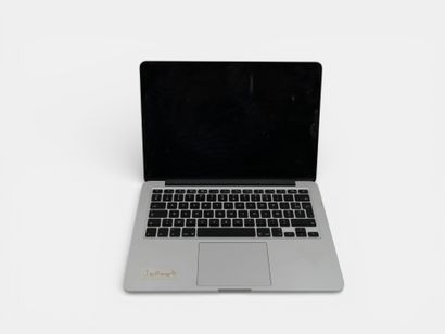 Réunion de matériel informatique comprenant...