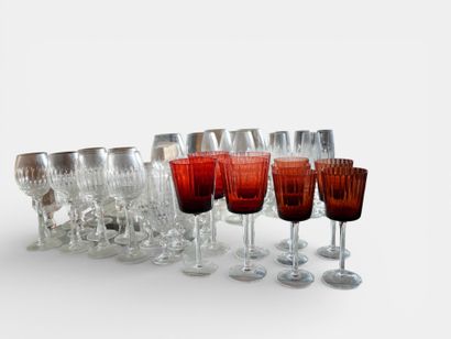 Large lot of crystal and glass glasses, various...