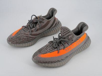 YEEZY BOOST made by ADIDAS
Paire de sneakers,...