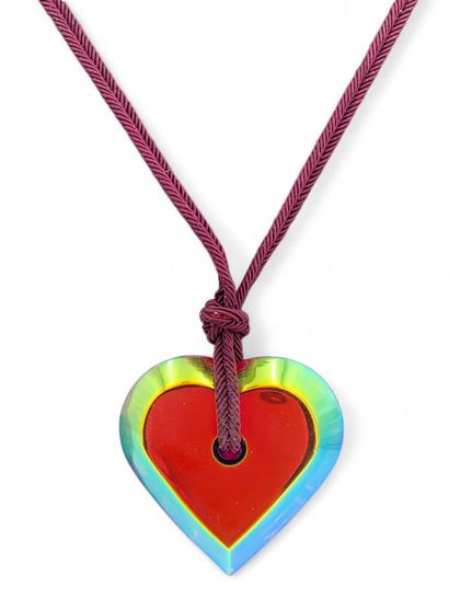 BACCARAT
Pendentif cœur en cristal violet...