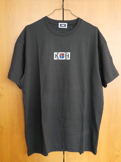 KITH 
TEE SHIRT en coton noir imprimé de...