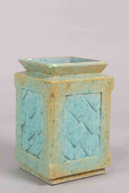 André FAU (1896-1982)
Vase Art Déco de section...