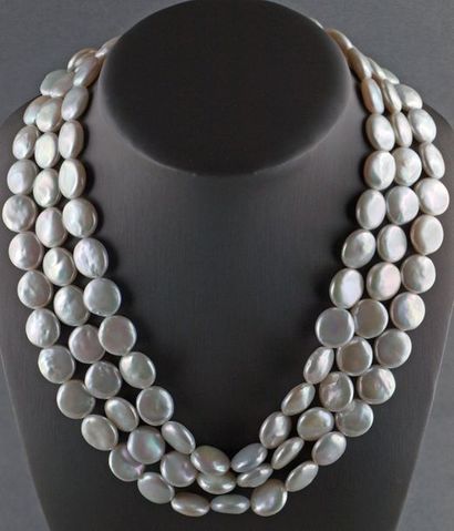 Collier colerette de 3 rangs de perles de...
