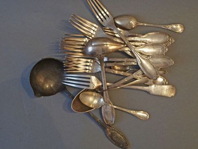 *Lot en argent 950°/°°de 11 fourchettes,...
