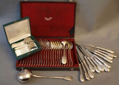 Ménagère en argent 950°/°° comprenant 12...