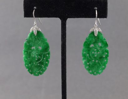 Paire de pendants d'oreilles en or gris 750°/°°...