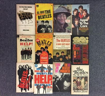 BEATLES : 12 pocket books, 60' and 70', (VG...