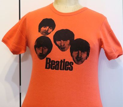 The Beatles 1965 red large Tshirt