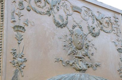 Rare cheminée de style Louis XVI en grès...