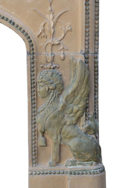 Rare cheminée de style Louis XVI en grès...