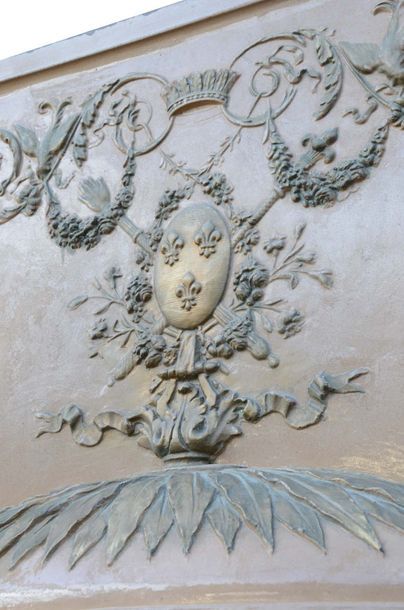 Rare cheminée de style Louis XVI en grès...