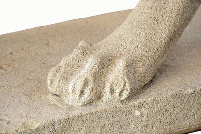 Paire de léopards mâles en granit beige....
