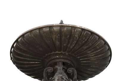 Centre de fontaine en fonte à  deux vasques...