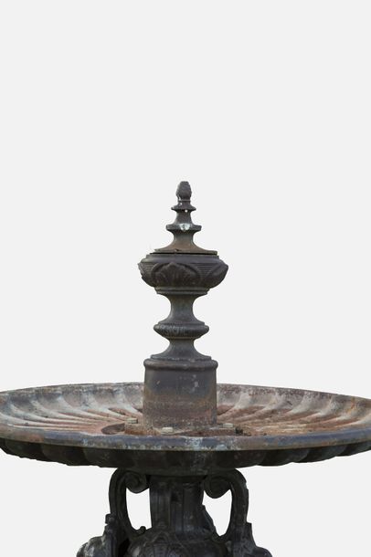 Centre de fontaine en fonte à  deux vasques...