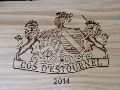 Six bouteilles Cos d'Estournel 2014 dans...