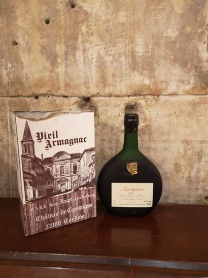 2 bouteilles ARMAGNAC GRANDE RESERVE DE CYRANO...