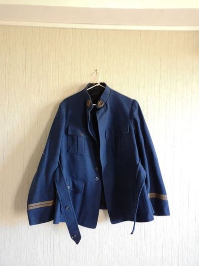 Veste d'officier bleu de la première guerre...