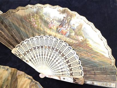 Eventail plié, feuille lithographiée rehaussée...