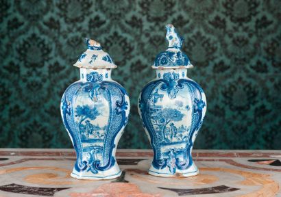 DELFT

Pair of earthenware vases with blue...