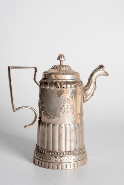 Pewter jug with ribs and garlands.

Neo-classical...