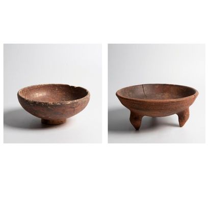Lot composé de 2 coupes : Une simple et une...