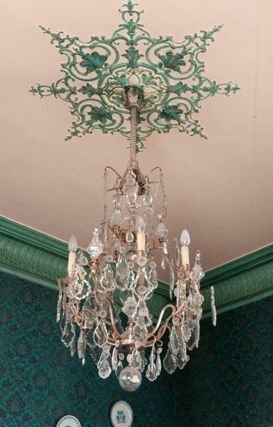 Lustre cage en bronze argenté et cristaux...
