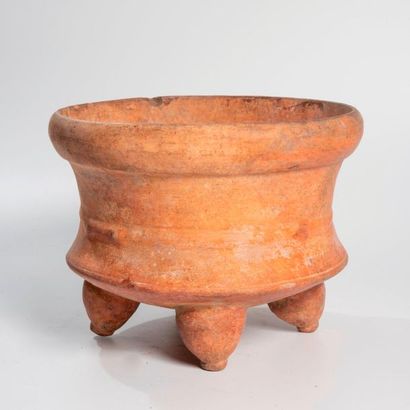 Coupe quadripode

Terre cuite brune - Guanacaste,...