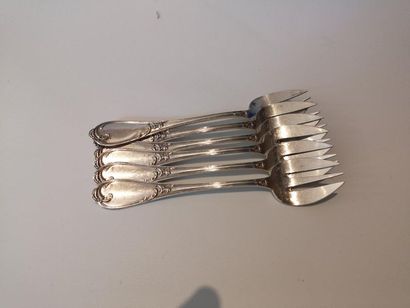 Six fourchettes à gâteaux en argent à décor...