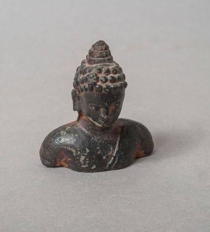Buste bouddhiste noir laqué

