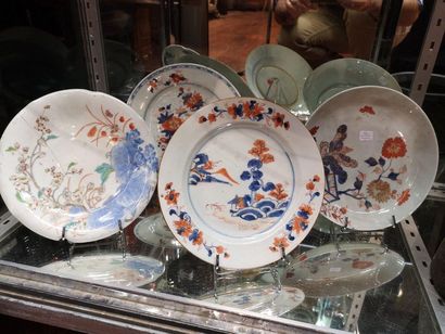 Lot de quatre assiettes chinoises 

Fele...